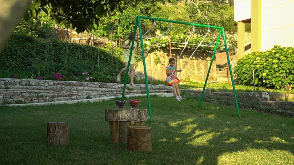 Holiday Home Vulezic Bar Ngoại thất bức ảnh