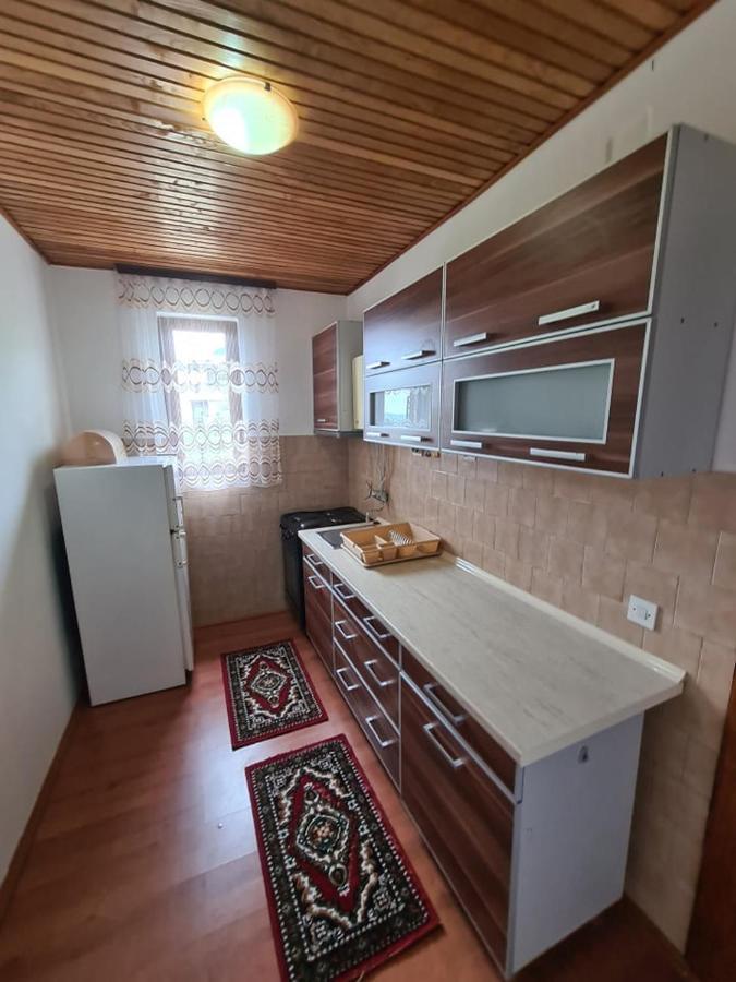 Holiday Home Vulezic Bar Ngoại thất bức ảnh