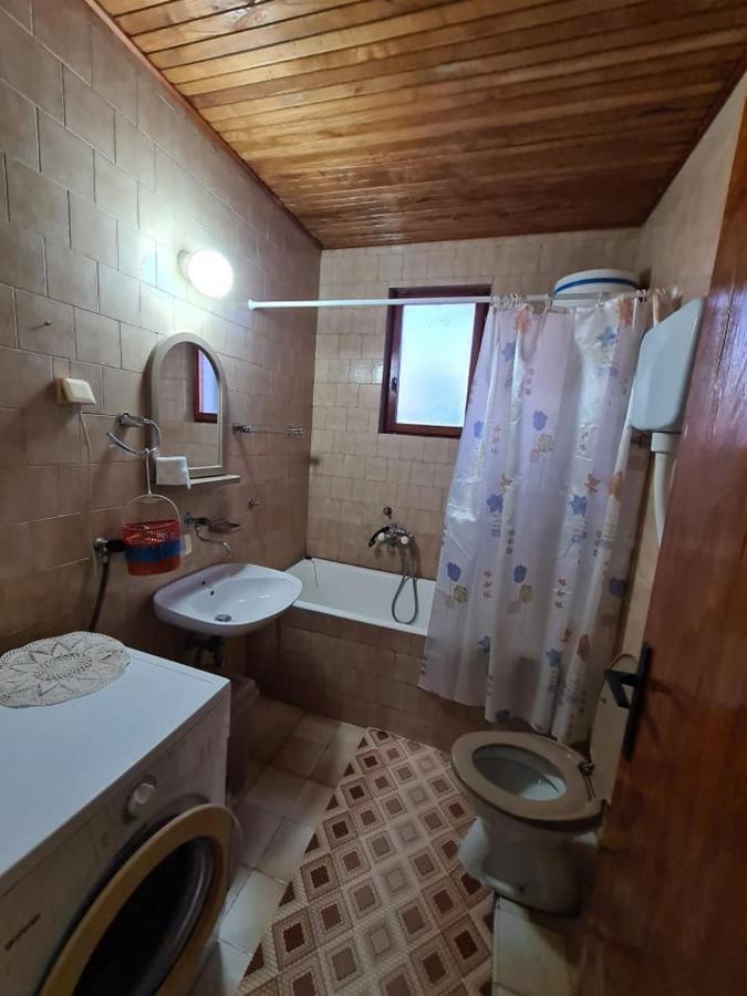 Holiday Home Vulezic Bar Ngoại thất bức ảnh
